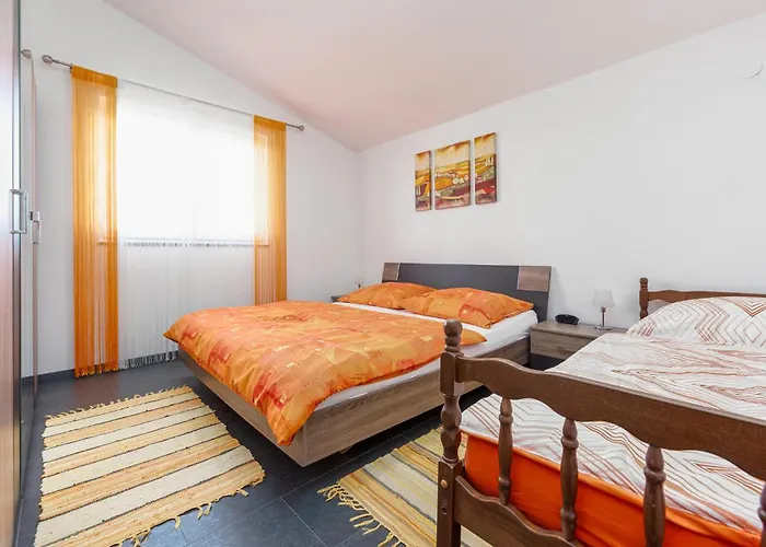 Stunning In Mulo With Wifi Апартаменты Врси